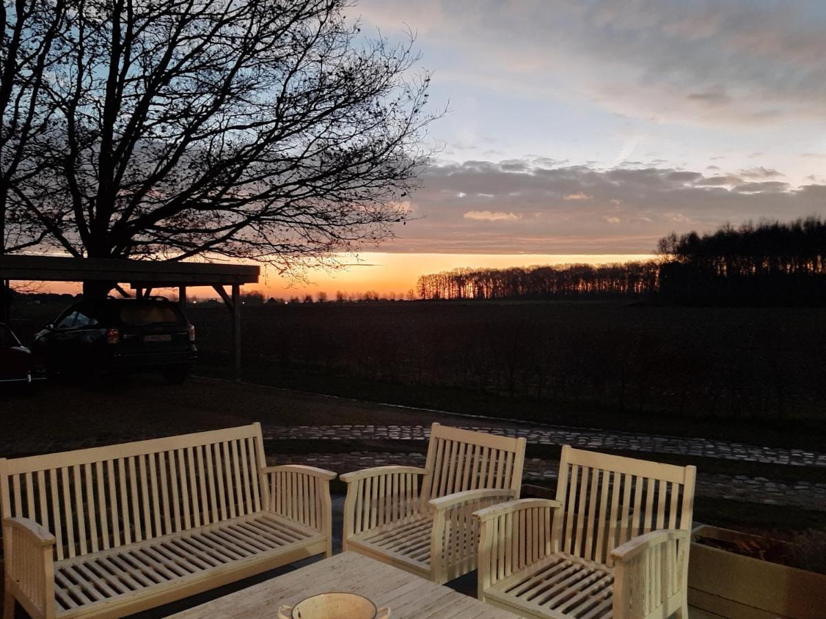 B & B Victors Hof, Met Zwemvijver In Landelijke Setting Lievegem Luaran gambar