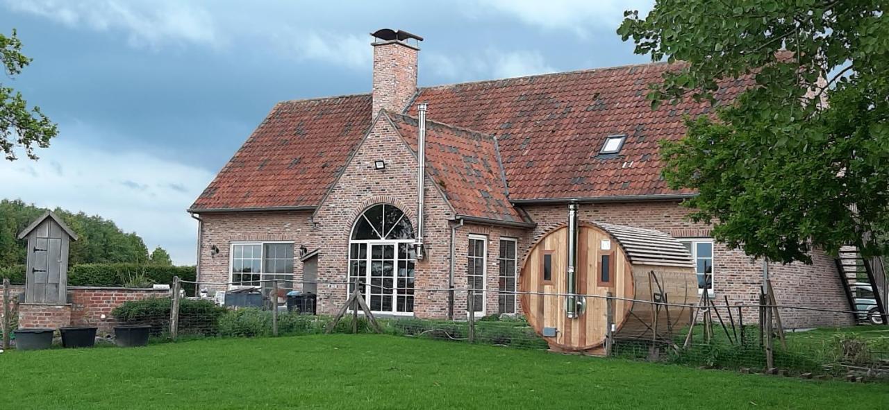 B & B Victors Hof, Met Zwemvijver In Landelijke Setting Lievegem Luaran gambar